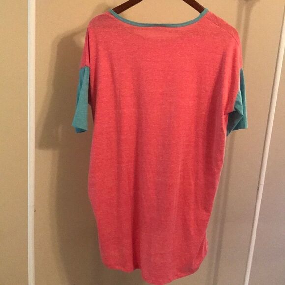 LuLaRoe Oversized Tee - Size XS - Picture 6 of 6